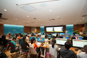 Chúng Ta Đang Hoà Vào Kỷ Nguyên Vươn Mình Của Dân Tộc Và Vươn Mình Của Mỗi Chúng Ta